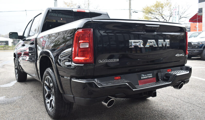 2026 RAM 1500 LARAMIE 5.7L ETORQUE full