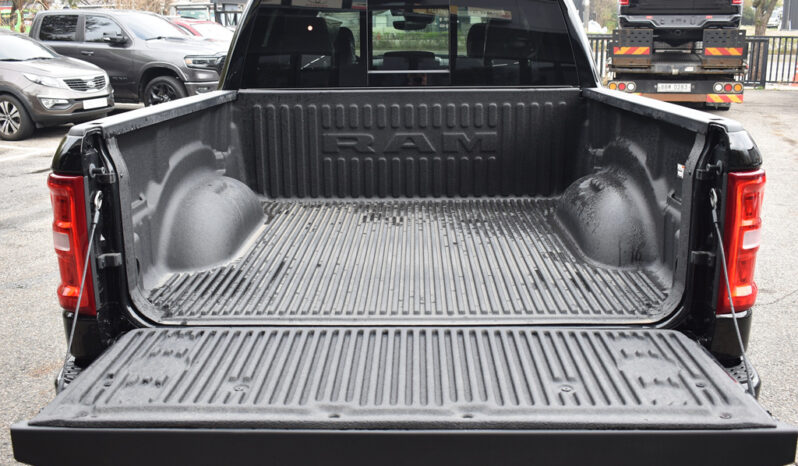 2026 RAM 1500 LARAMIE 5.7L ETORQUE full