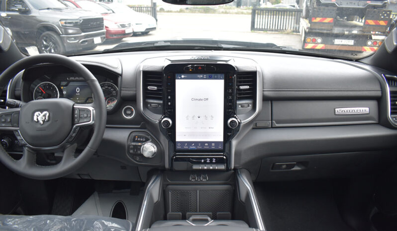 2026 RAM 1500 LARAMIE 5.7L ETORQUE full