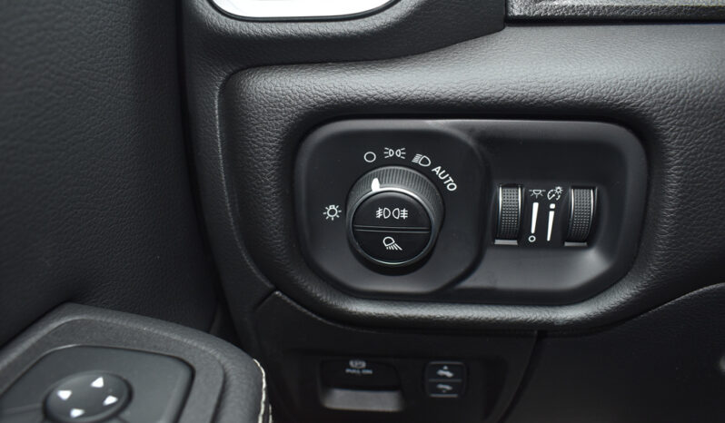 2026 RAM 1500 LARAMIE 5.7L ETORQUE full